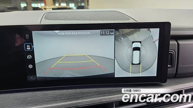 Hyundai Santa Fe 2023 — фото 15 из 20