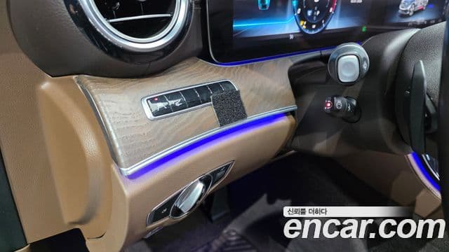 Mercedes-Benz E-Class 2018 — Şəkil 12/20
