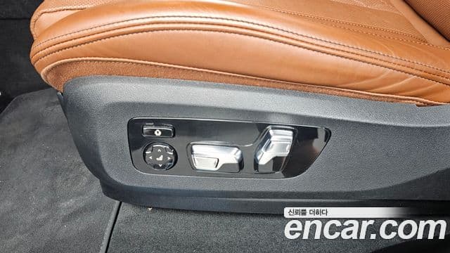 BMW X7 2023 — Photo 35/39
