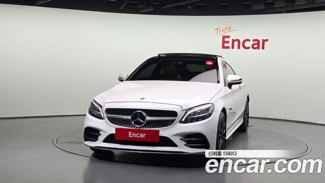 Mercedes-Benz C-Class 2019 — ფოტო 3/20