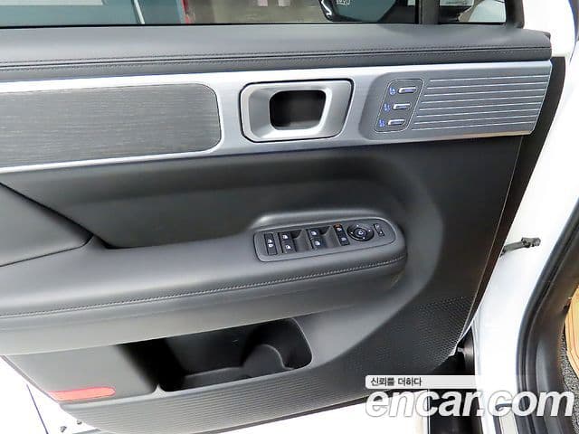 Hyundai Santa Fe 2025 — ფოტო 11/20