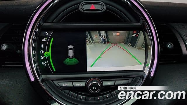 Mini Cooper 2021 — фото 14 из 20