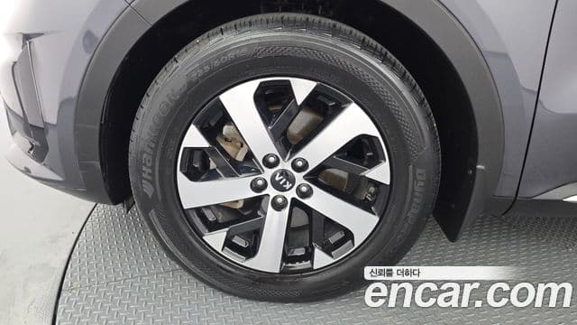 Kia Sorento 2021 — фото 5 из 20
