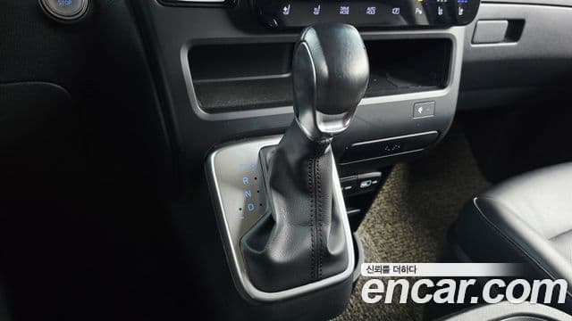 Hyundai Staria 2022 — фото 9 из 20