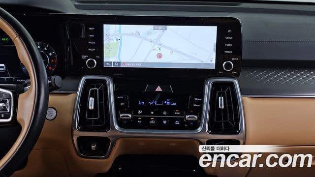 Kia Sorento 2023 — Фото 14/20