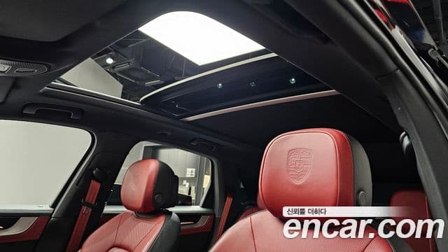 Porsche Cayenne 2024 — Şəkil 13/39