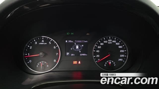 Kia Seltos 2020 — ფოტო 8/20