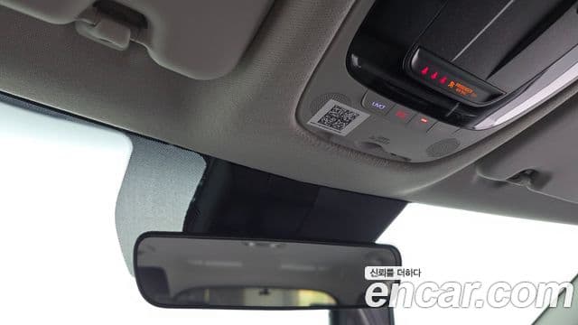 Kia Seltos 2020 — ფოტო 18/20