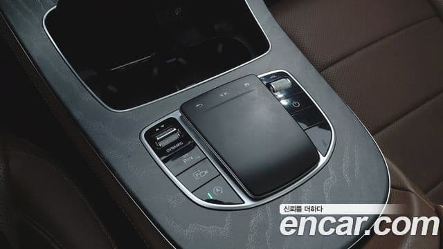 Mercedes-Benz E-Class 2022 — Şəkil 16/20