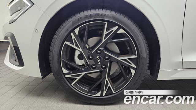 Kia K5 2025 — фото 5 из 20