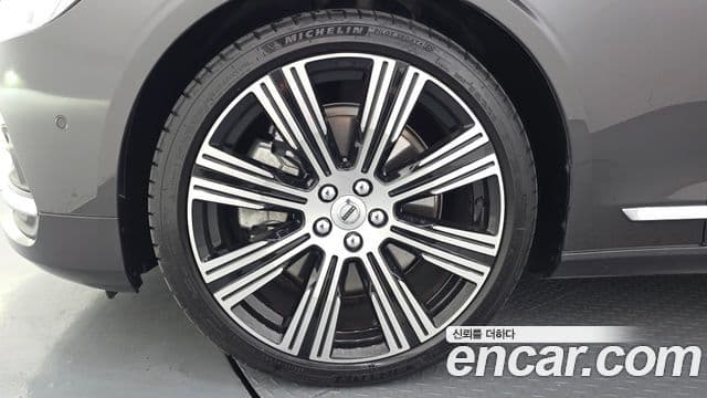 Volvo S90 2022 — ფოტო 5/20