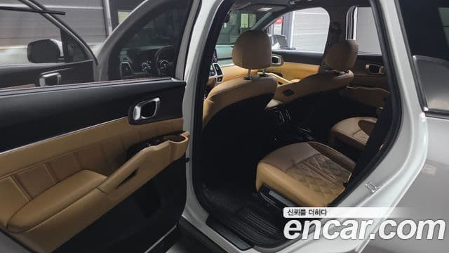 Kia Sorento 2021 — фото 11 из 20
