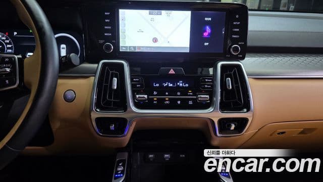 Kia Sorento 2021 — фото 18 из 20
