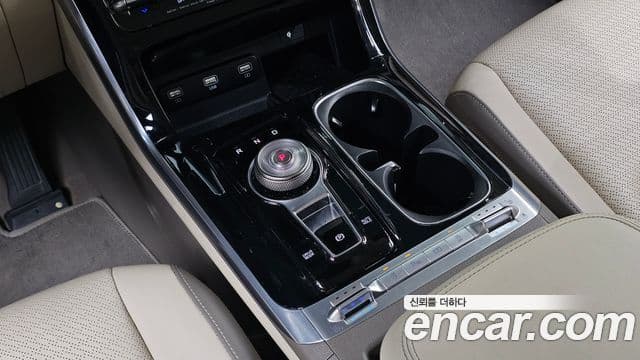 Kia Carnival 2020 — фото 9 из 20
