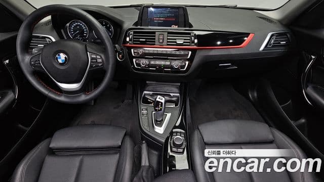 BMW 1 Series 2019 — Şəkil 7/20