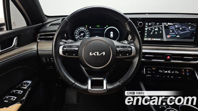 Kia K5 2022 — фото 12 из 20