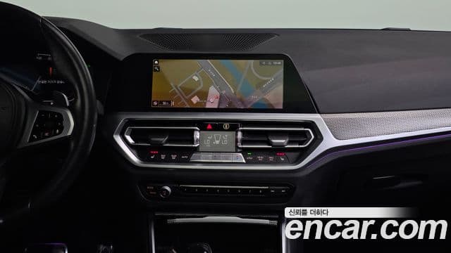 BMW 3 Series 2021 — фото 12 из 20