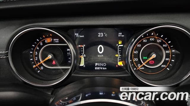 Jeep Wrangler 2021 — фото 8 из 20