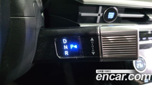 Hyundai Santa Fe 2024 — ფოტო 9/20
