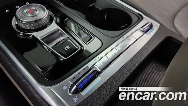 Kia Carnival 2024 — фото 15 из 20