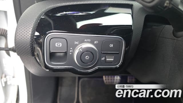 Mercedes-Benz A-Class 2020 — Şəkil 20/20