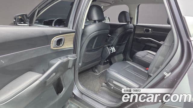 Kia Sorento 2022 — ფოტო 12/20