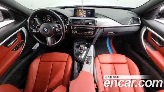 BMW 3 Series 2018 — фото 7 из 20