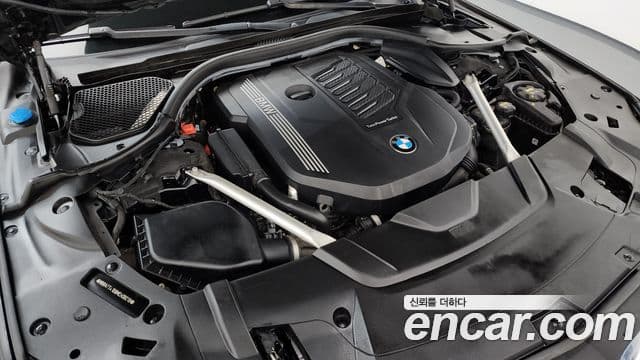 BMW 7 Series 2021 — фото 6 из 20