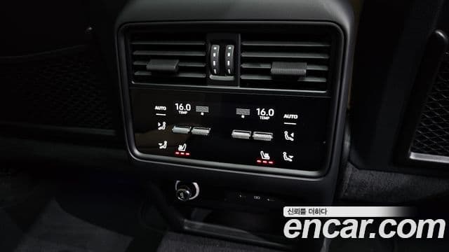 Porsche Cayenne 2025 — Фото 19/20