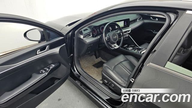 Kia K5 2020 — Şəkil 10/20