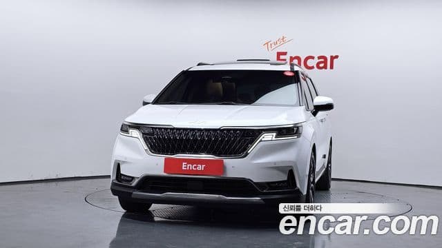Kia Carnival 2021 — ფოტო 3/20