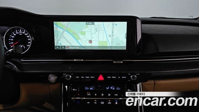 Kia Carnival 2021 — ფოტო 12/20