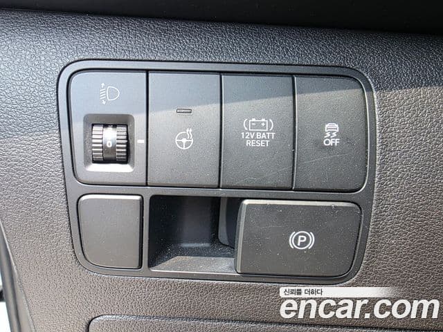 Hyundai Staria 2025 — фото 12 из 12