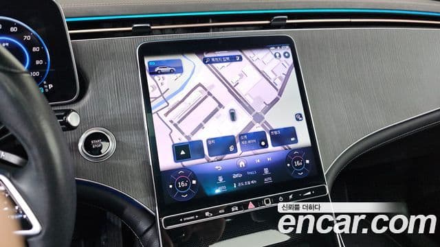 Mercedes-Benz EQE SUV 2023 — ფოტო 19/33