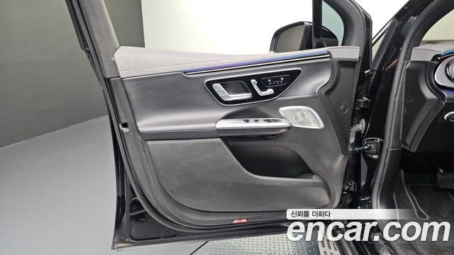 Mercedes-Benz EQE SUV 2023 — ფოტო 2/33