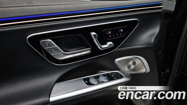 Mercedes-Benz EQE SUV 2023 — ფოტო 33/33