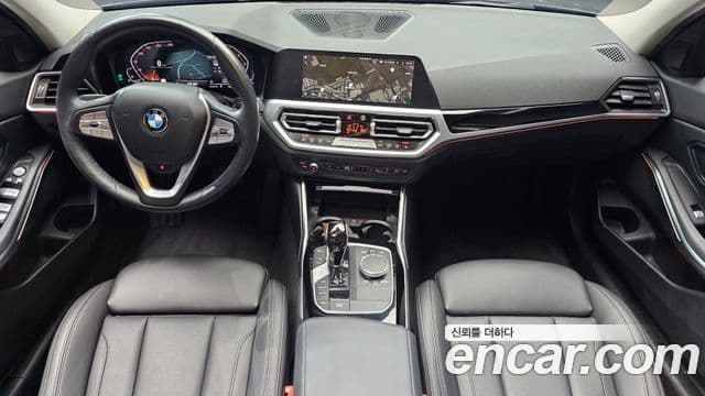 BMW 3 Series 2022 — фото 7 из 20