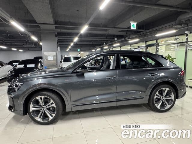 Audi Q7 2026 — Şəkil 1/14