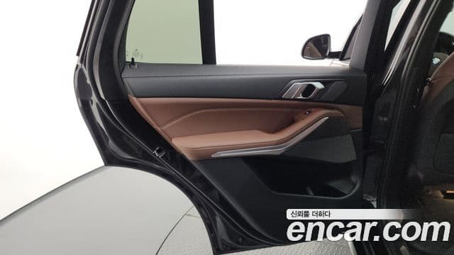 BMW X5 2019 — Şəkil 27/29