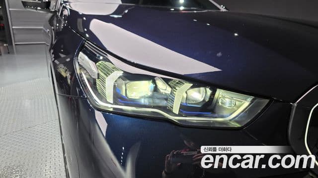 BMW 5 Series 2025 — Photo 17/32