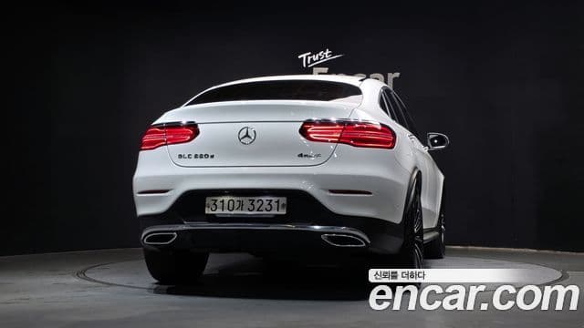 Mercedes-Benz GLC-Class 2018 — Şəkil 4/20