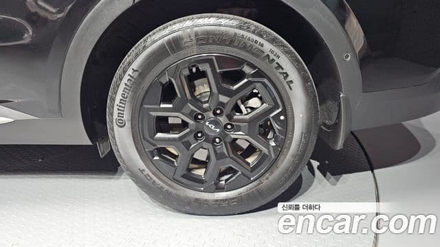 Kia Sorento 2023 — Photo 7/36