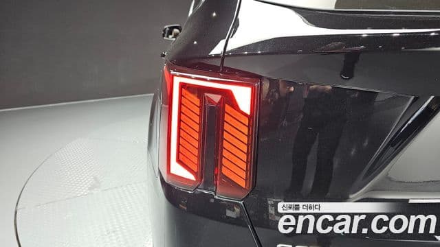 Kia Sorento 2023 — Photo 4/36