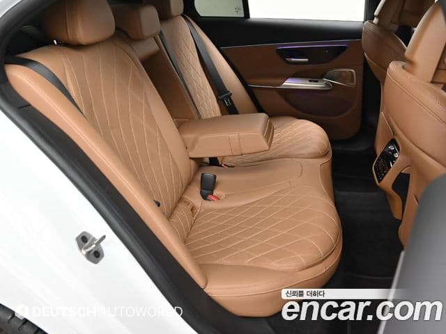 Mercedes-Benz E-Class 2024 — Şəkil 12/20