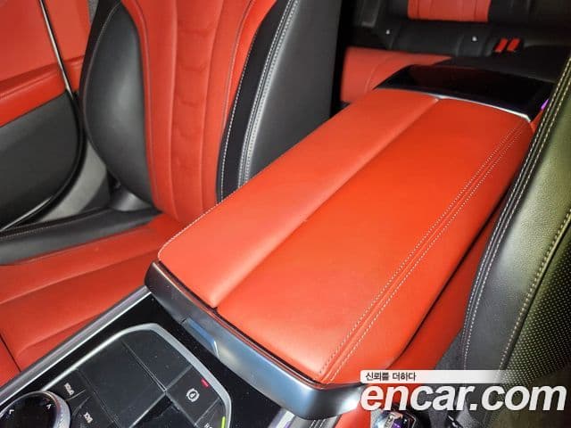 BMW 8 Series 2022 — Photo 12/20