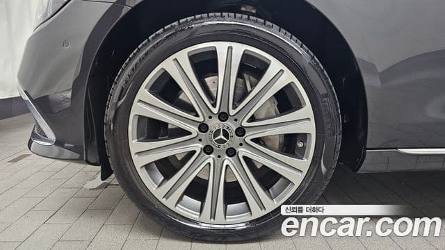 Mercedes-Benz E-Class 2023 — фото 5 из 20