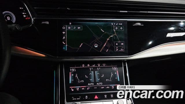 Audi Q7 2020 — фото 16 из 20