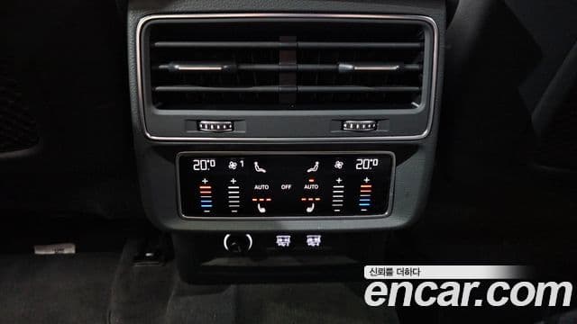 Audi Q7 2020 — фото 17 из 20