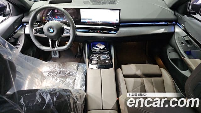 BMW 5 Series 2024 — Şəkil 10/20