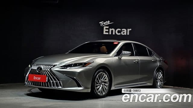 Lexus ES300h 2025 — ფოტო 1/20